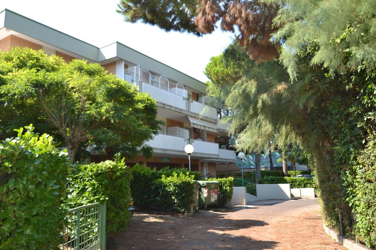 Albatros Apartment Bibione Exterior photo